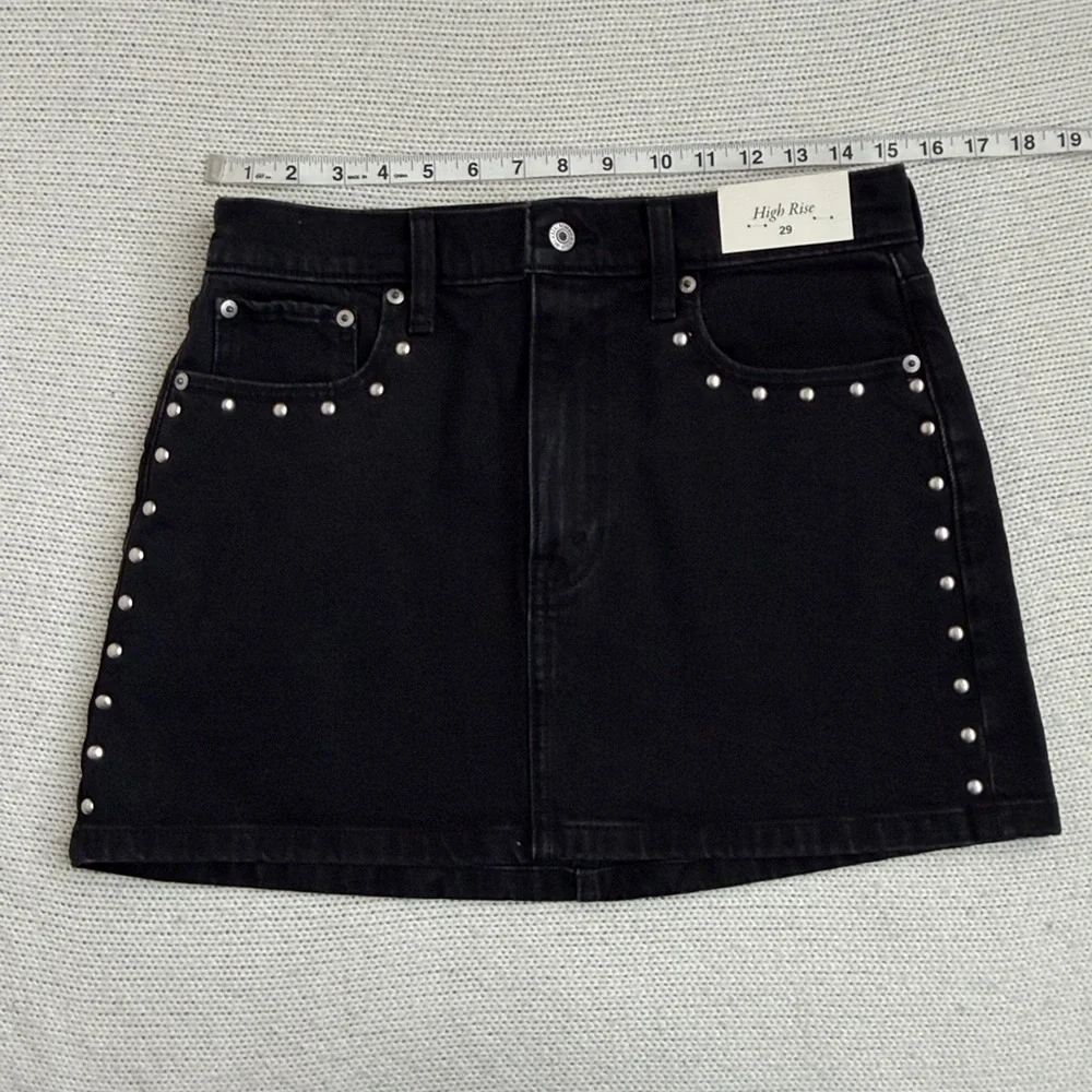 NWT! Abercrombie & Fitch Denim Studded Mini Skirt Black Size 8/29 - Picture 4 of 6